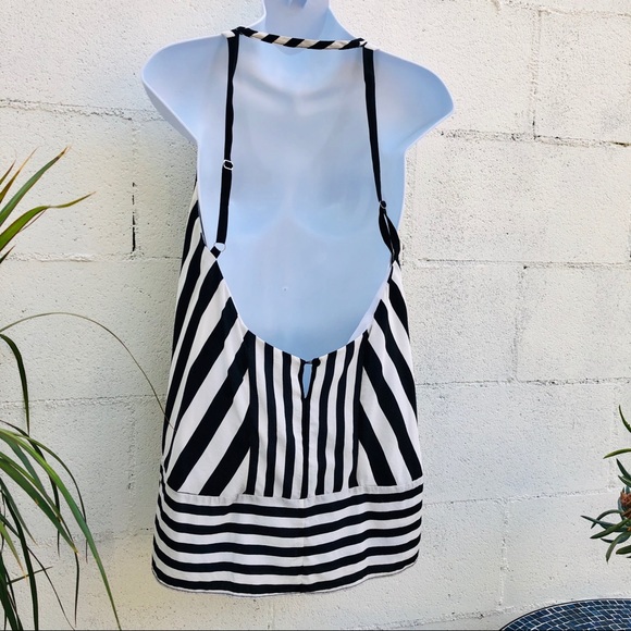 BcbgMaxazria Black and White striped tank top - Picture 2 of 7